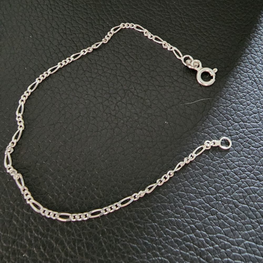 Sterling Silver Bracelet 💠Figaro 7" Made in Italy 2mm